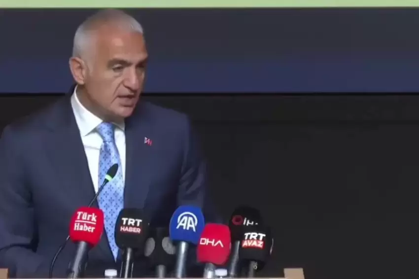 Bakan Ersoy: Türkçe milletin hafızası ve en güçlü sesidir