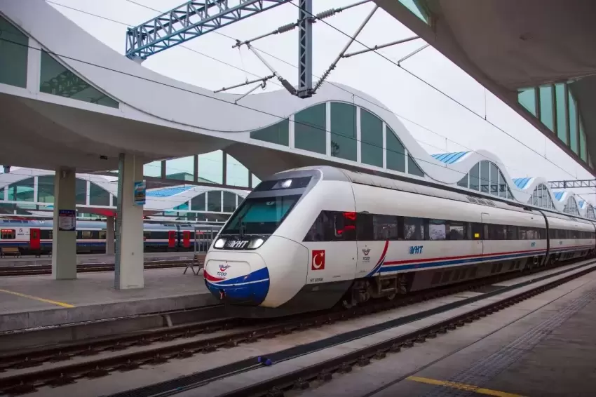 Kurbanda tren seferlerine ek kapasite