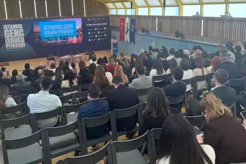 İstanbulda çarpıcı iş raporu... Gençler, gelecek arıyor