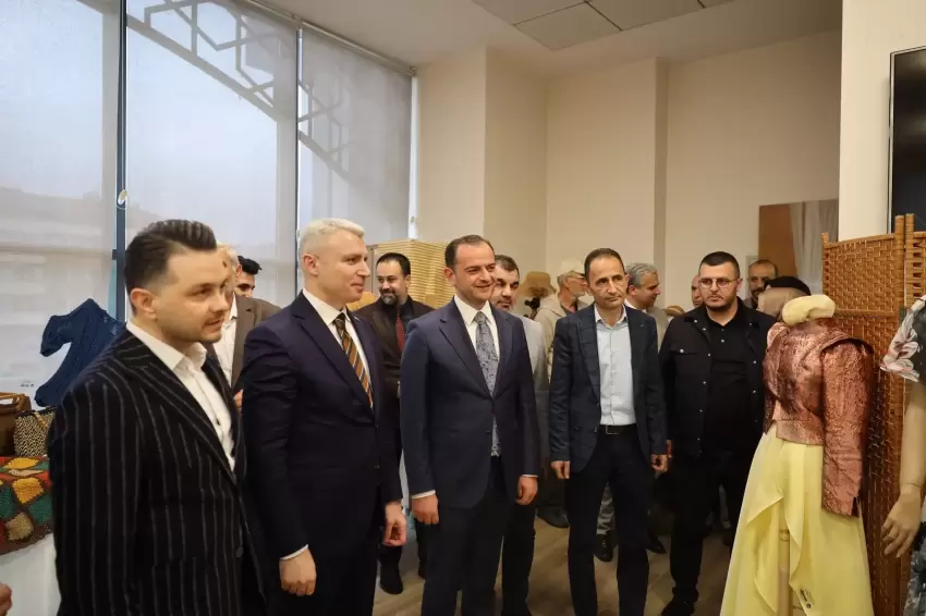 SAMEK yıl sonu sergileri Sapancada devam etti