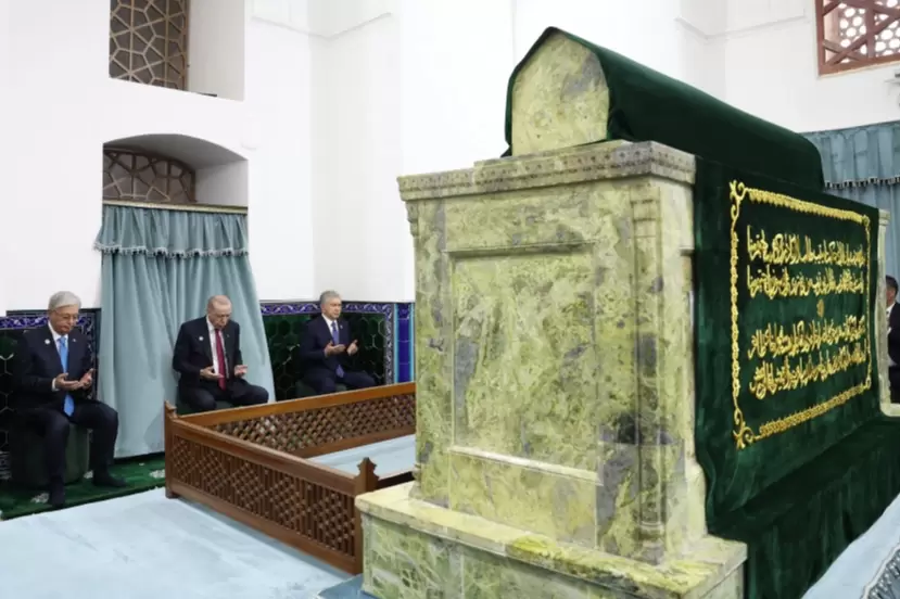 Cumhurbaşkanı Erdoğan, Türkistanda kültür gezisinde