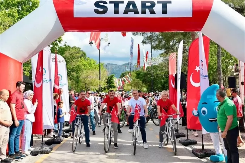Denizlide 19 Mayıs ruhuyla umuda pedal çevirdiler