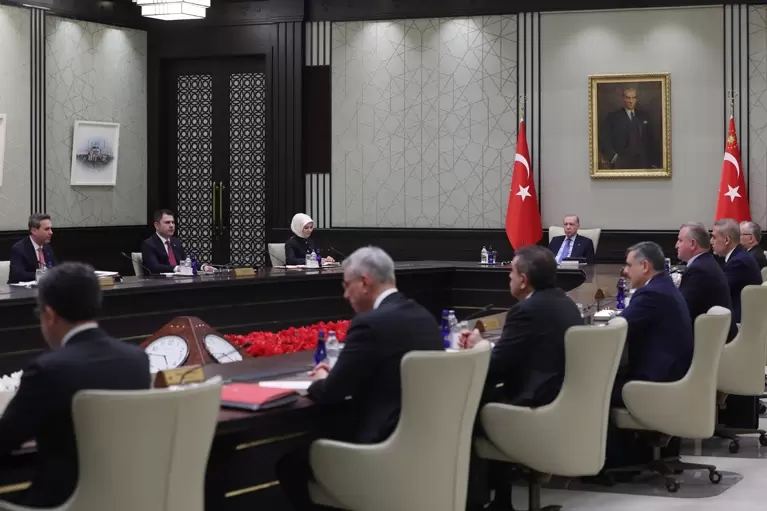 Kabine saat 16da Beştepede toplanıyor