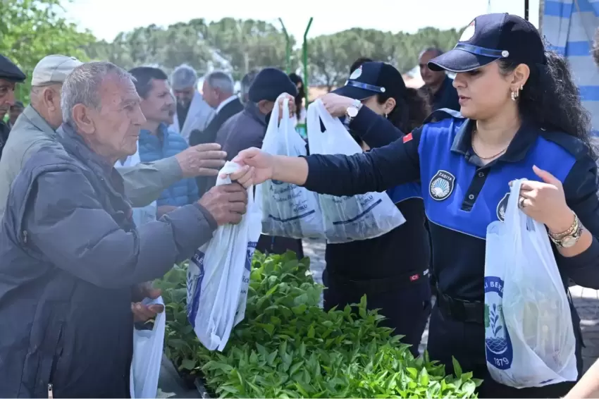 Manisada üreticilere 34 bin sebze fidesi dağıtıldı