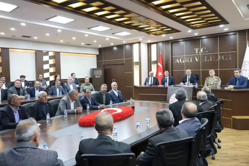 Ağrı Vali Bozkurttan köylere koordinasyon