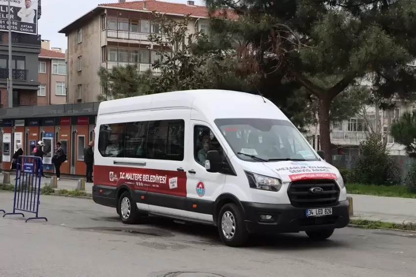 İstanbul Maltepede bayramda mezarlıklara ücretsiz ulaşım