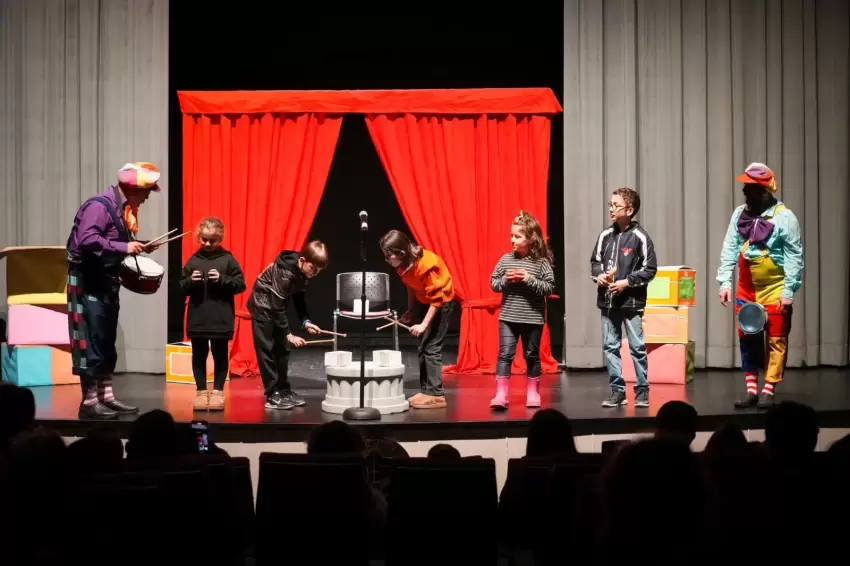 Trabzonda çocuklara tiyatro şöleni