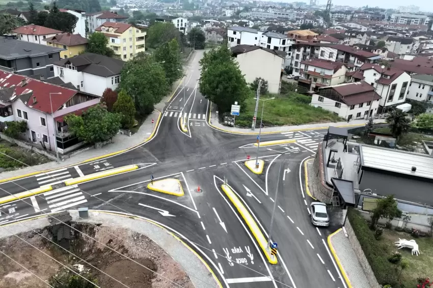 Kocaeli Başiskelede modern kavşak hizmete açıldı
