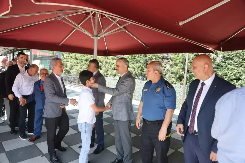 Kocaeli Çayırovada Geleneksel Kent Bayramlaşması programı gerçekleştirildi