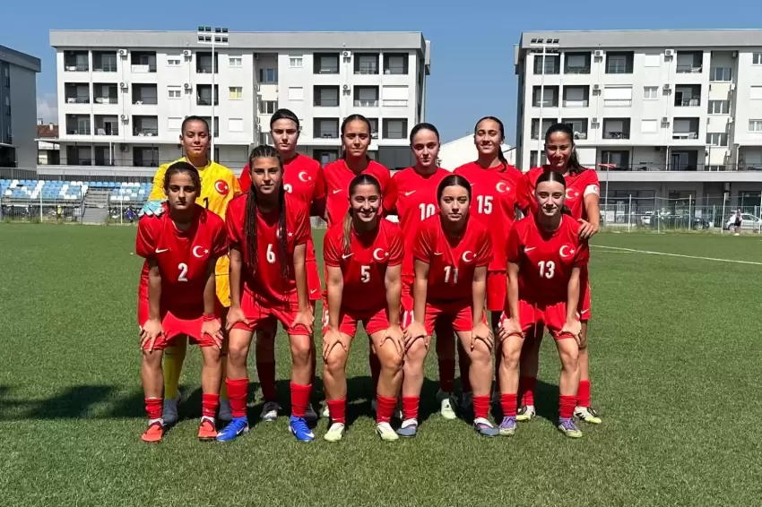 U16 Kız Milli Takımı turnuvaya 1 puanla başladı