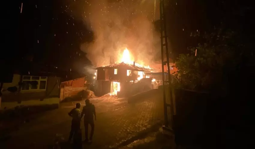 Davutlar köyünde yangın