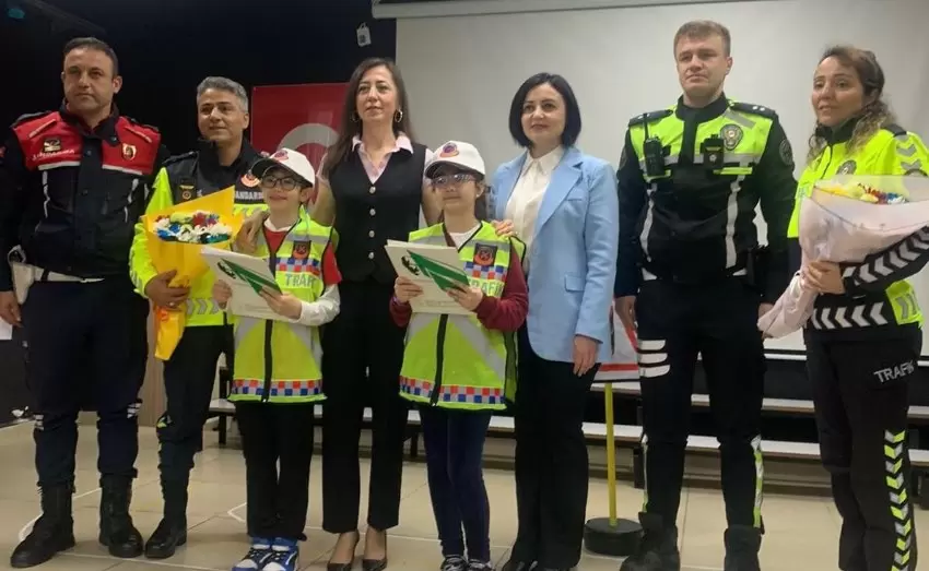 Trafik ve İlkyardım Haftası Coşkuyla Kutlandı
