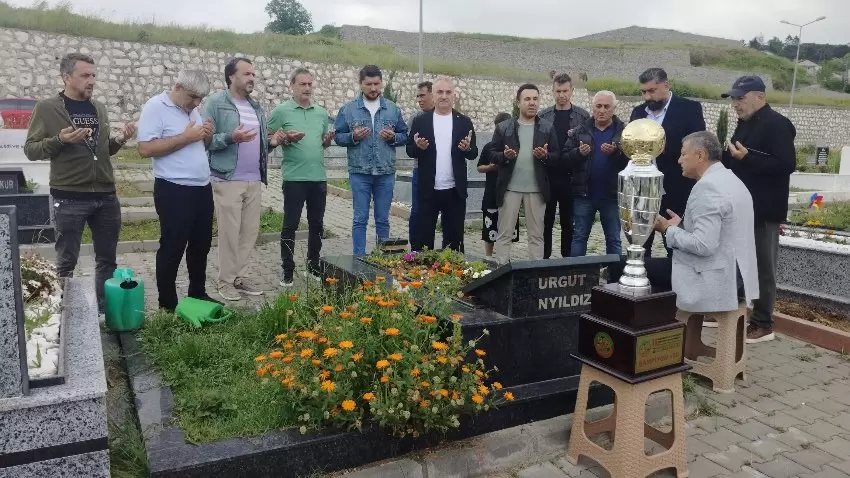 Turgut Tanyıldız Masterler şampiyonluğu kahvaltıda kutladı