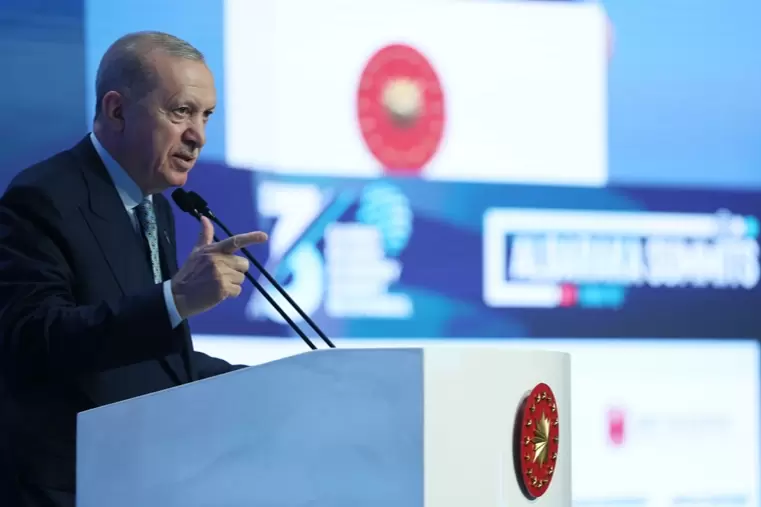 Cumhurbaşkanı Erdoğandan Ekonomi Zirvesinde kritik mesajlar... Küresel sarsıntılar her ülkede hissediliyor