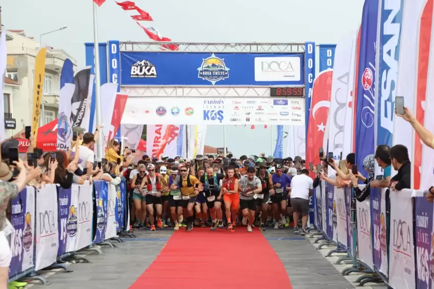 Bursa Mudanyada 1040 sporcu tarihin izinde koştu