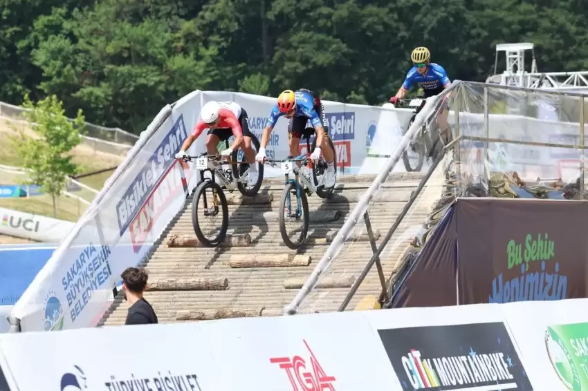 Dünyanın en iyileri Sakaryada pedal çeviriyor