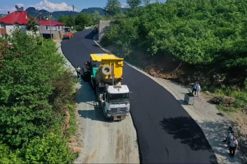 Orduda kırsal ulaşım yatırımları devam ediyor