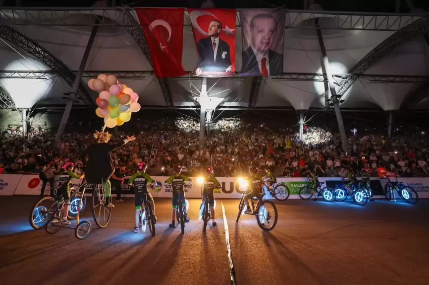 Tüm Dünya Sakaryayı izledi