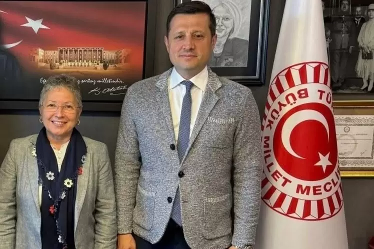 CHPli Yontardan Başkan Vahap Akaya açık destek