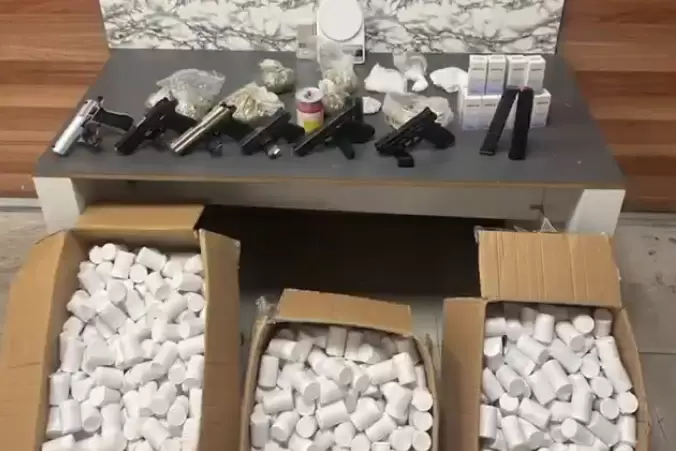 Zeytinburnunda narkotik operasyonu