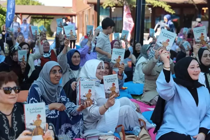 Kocaelide Okuyan Şehir Kulübü kitapseverleri buluşturdu