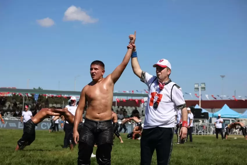 Kocaelide pehlivanlar er meydanında
