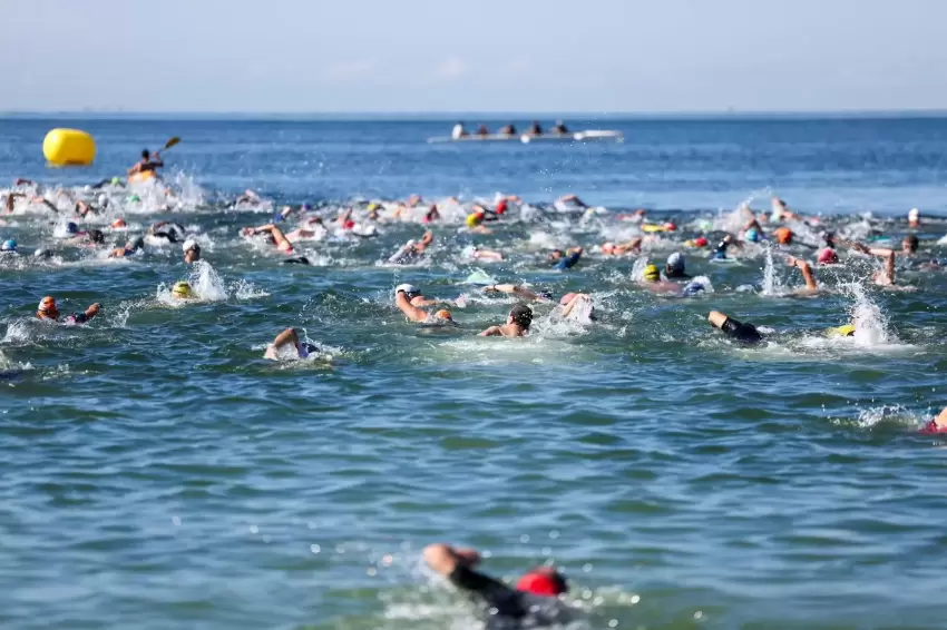İstanbul Florya Sahilinde Triatlon heyecanı