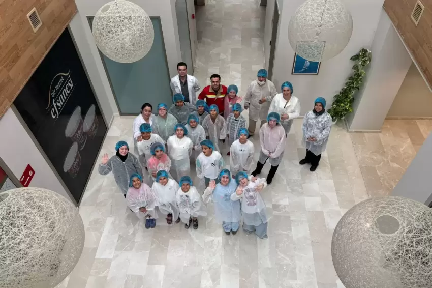 Bursalı öğrenciler süt fabrikasını gezdi