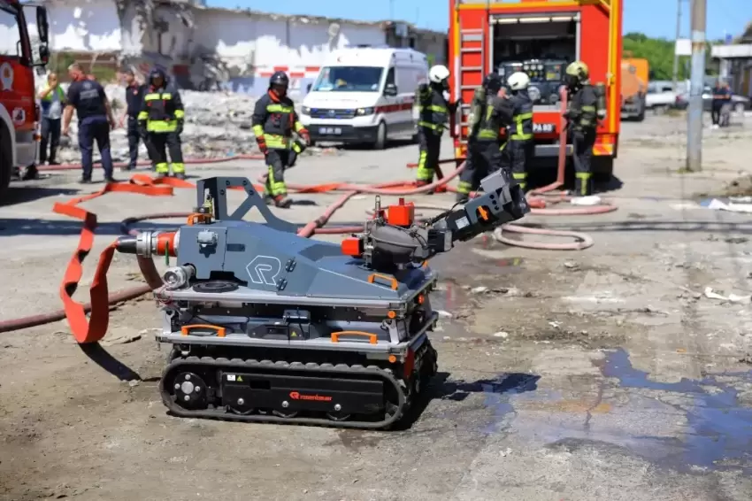 Samsun İtfaiyesi Alevkıran robotuyla güçleniyor
