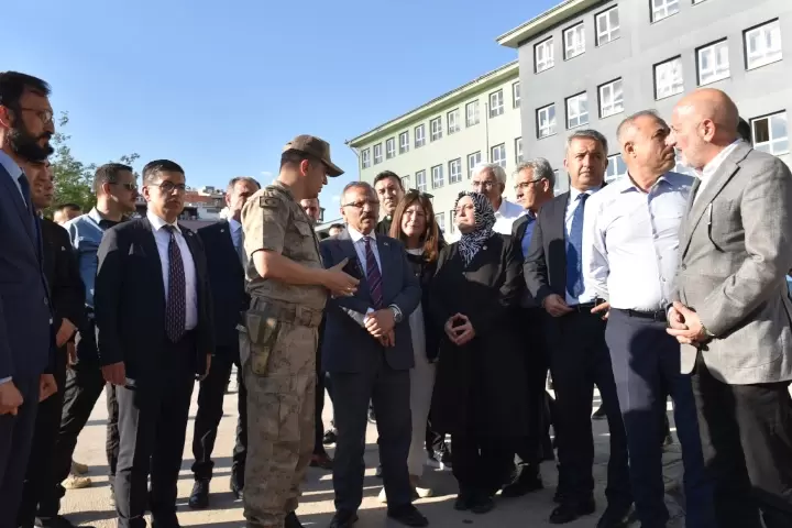 TBMM Komisyonu Siverekte okul saldırıların nedenlerini araştırıyor