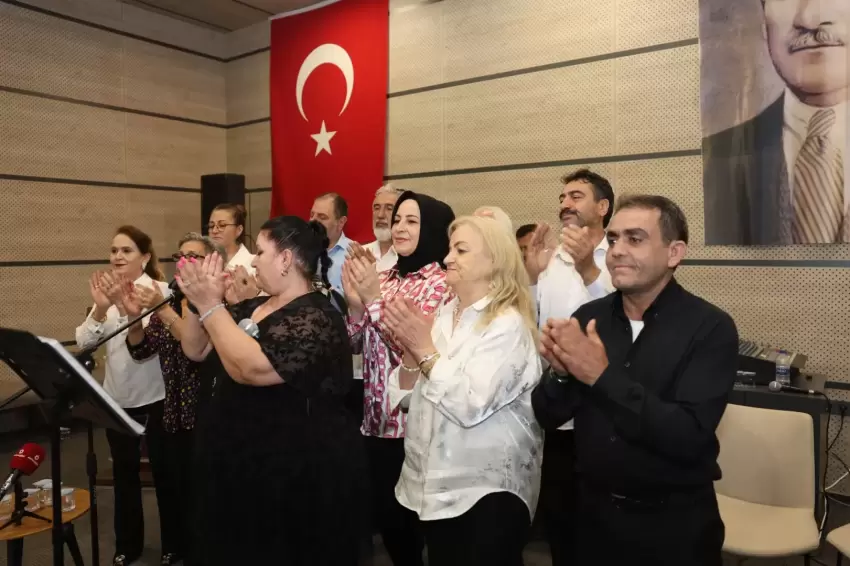 Bursa Osmangazide gönüllere dokunan ezgiler