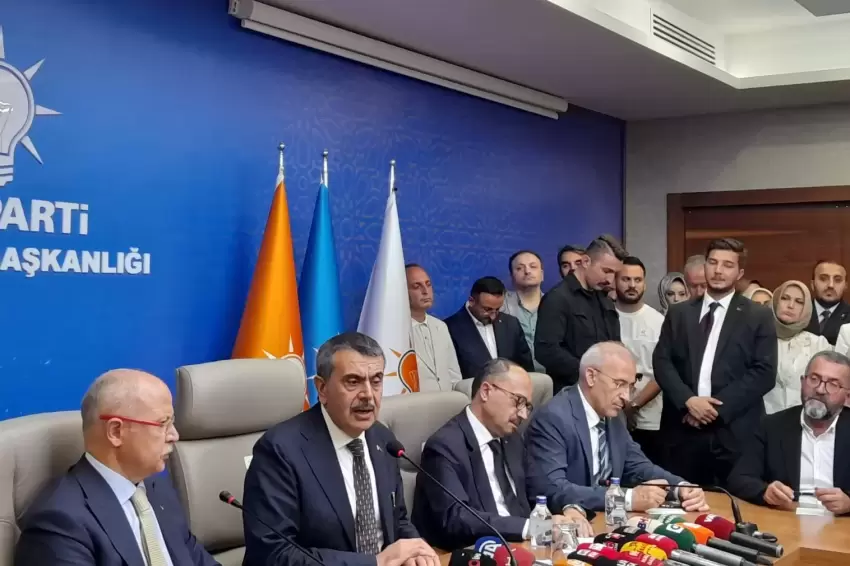 Bakan Tekin Bursada eğitimde dönüşümü anlattı