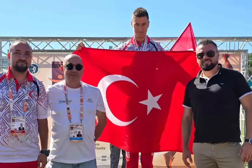 Muhammed Eren Uysal Dünya Şampiyonasına damga vurdu... 6 altın, 2 dünya rekoru
