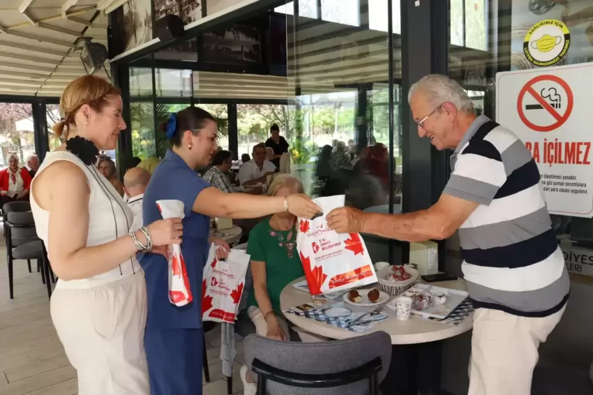 Kocaeli İzmitte Babalar Gününe sevgi dolu kutlama