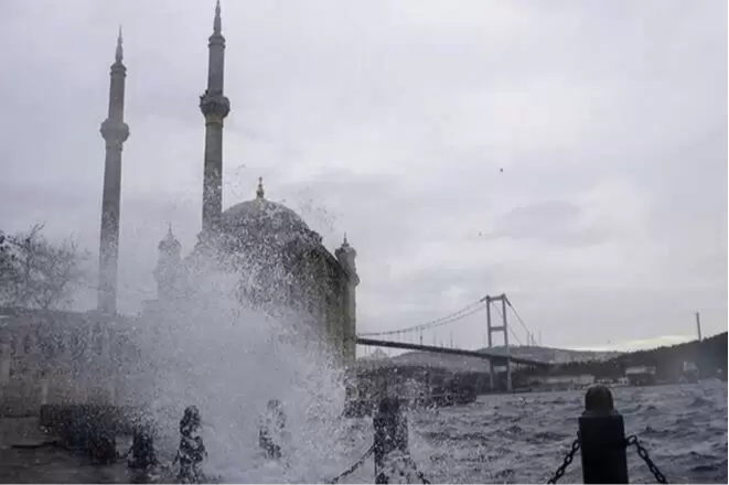 Meteorolojiden kuvvetli rüzgar uyarısı