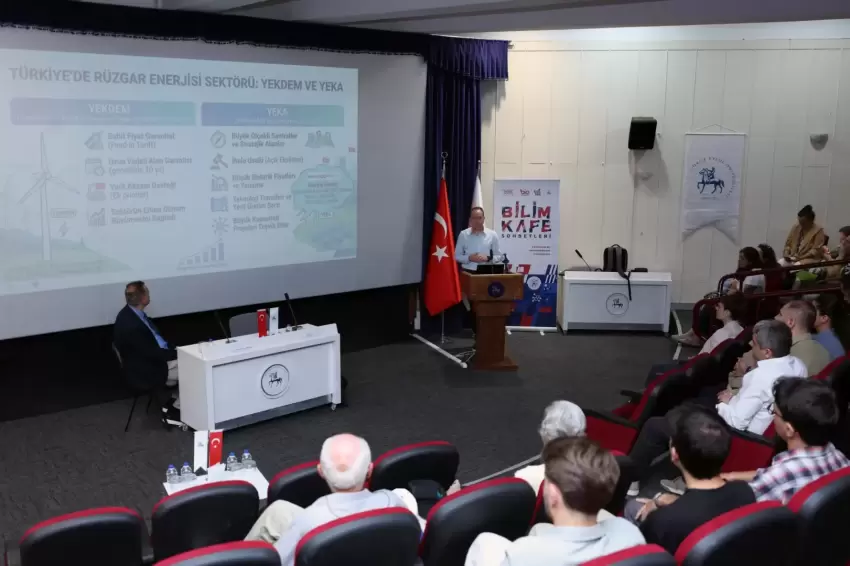 DEÜde Bilim Kafe Sohbetlerinde alternatif enerji konuşuldu