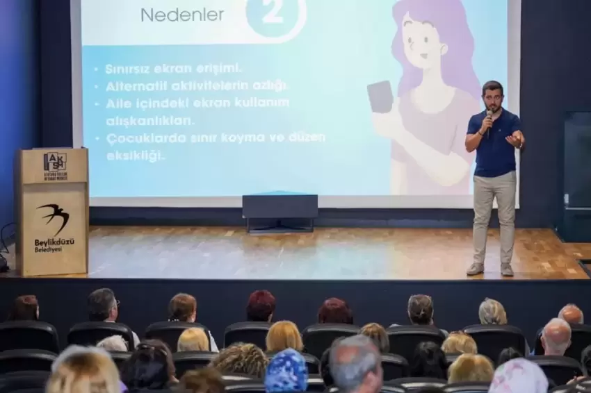 İstanbul Beylikdüzünde ebeveynlere ekran bağımlılığı farkındalığı