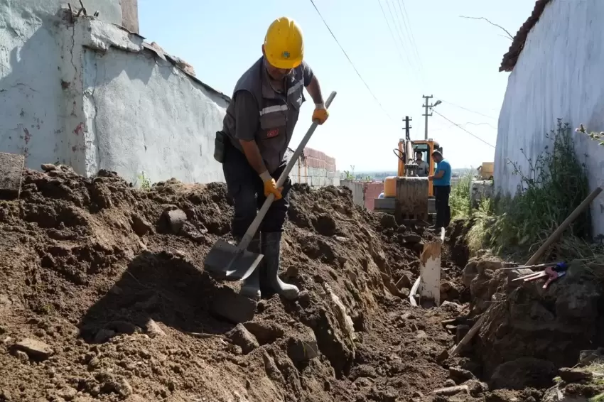 Balıkesir Edremitte 50 yıllık altyapı yenilendi