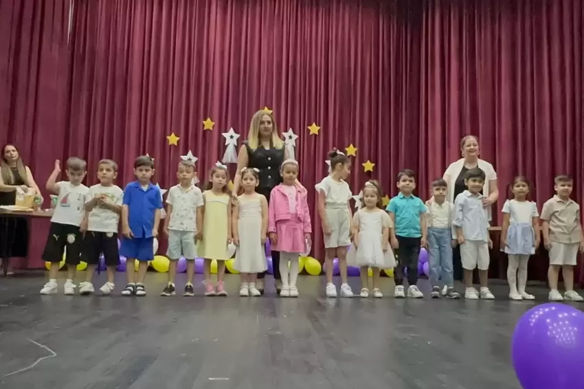İzmir Bornovada miniklerin belge heyecanı
