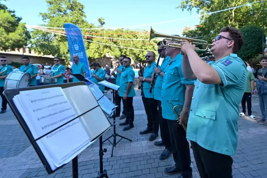 Bursada fetih coşkusu notalara yansıdı