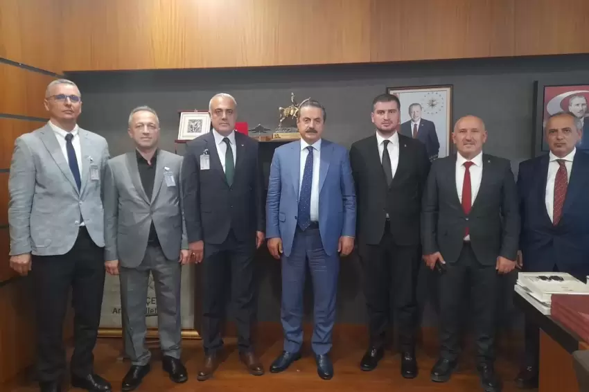AK Parti Artvin İl Başkanlığından Milletvekili Çelike ziyaret