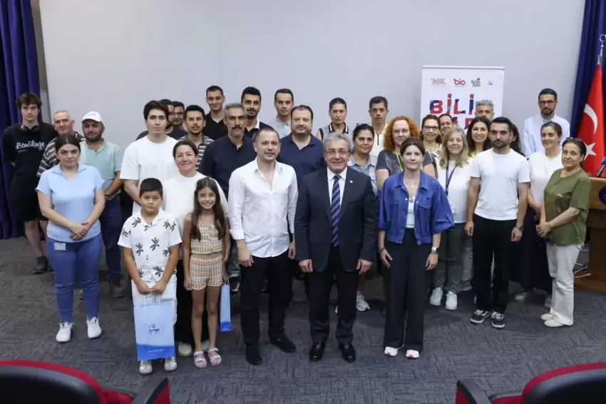 DEÜden geleceğin meslekleri buluşması