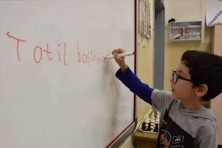 Son ders zili çaldı... Eğitim öğretimde yaz tatili başladı
