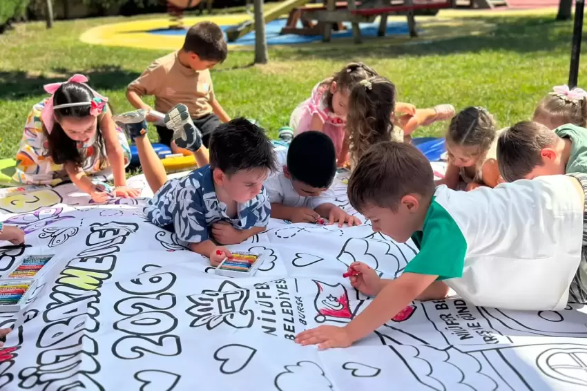 Bursa Nilüferli minikler karne heyecanı yaşadı
