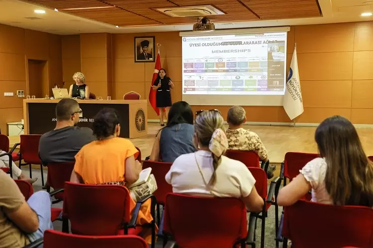 Antalya Büyükşehirin çevre vizyonu anlatıldı