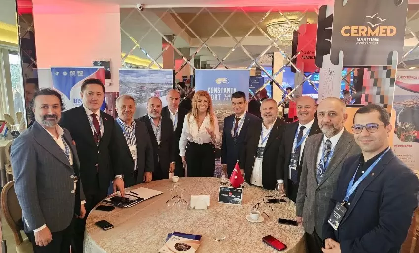 Başkan Ünlüer Romanyada Denizcilik İş Haftası etkinliğine katıldı