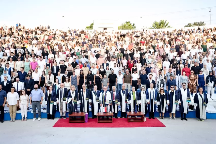 Genç hukukçular DEÜde yemin etti