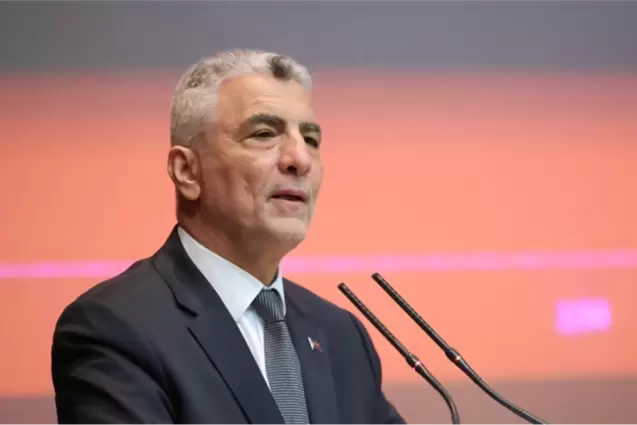 Bakan Bolattan 3. çeyrek değerlendirmesi... İhracat beklentisi güçlendi, hedef 282 milyar dolar