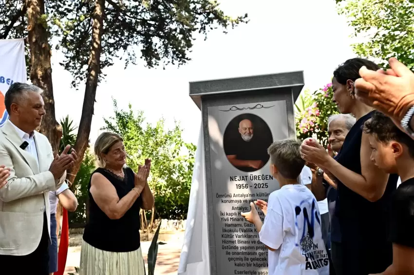 Nejat Üreğenin adı Antalya Kaleiçinde yaşatılacak