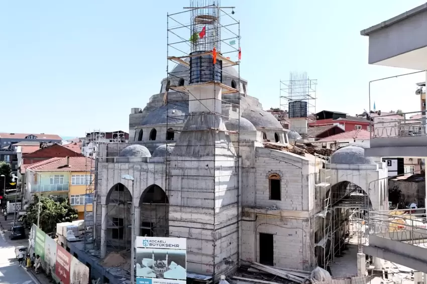 İzmirde Kuruçeşme Merkez Camii yeni yüzüne kavuşuyor